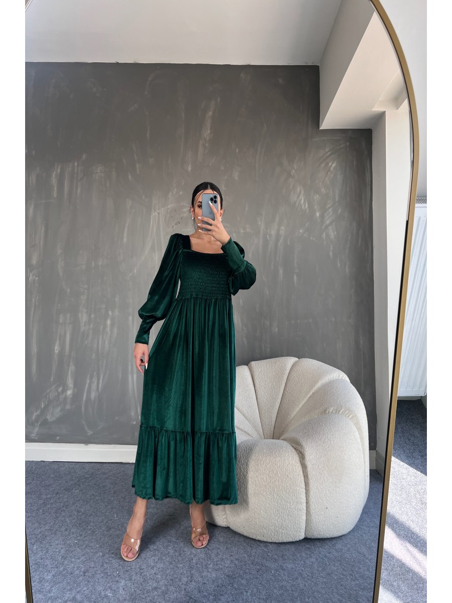 Kare Yaka Yeşil Kadife Kumaş Elbise