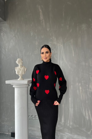 BALIKÇI YAKA KALP DESENLİ   TRİKO TAKIM STANDART BEDEN (S/M/L/XL) UYUMLUDUR