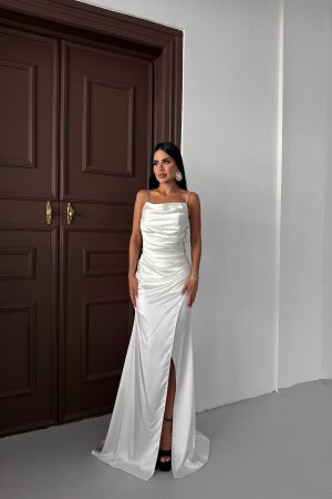 YAN DETAYLI ASKILI VOLANLI ELBİSE KOD 1534