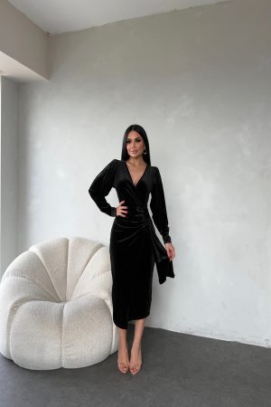 KRUVAZE YAKA BOLON KOL KADİFE ELBİSE