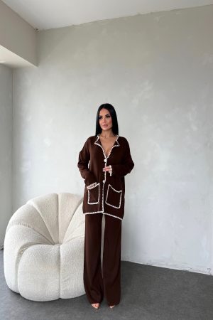 CEKET YAKA DÜĞME DETAYLI TAKIM ELBİSE STANDART BEDEN (S/M/L/XL) UYUMLUDUR