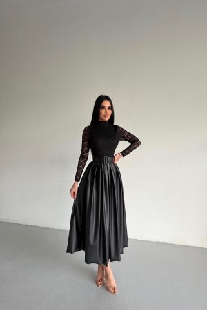 ÜST GÜPÜRLÜ ETEĞİ DERİ ELBİSE