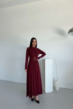 BİSİKLET YAKA TOKA DETAYLI KİLOŞ ELBİSE