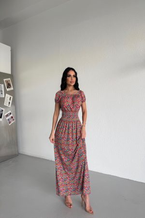 MADONNA YAKA BELDEN GİPELİ ELBİSE STANDART BEDEN (S/M/L/XL) UYUMLUDUR