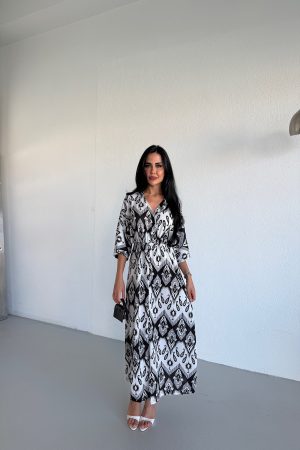 KRUVAZE YAKA BELDEN LASTİKLİ SALAŞ ELBİSE