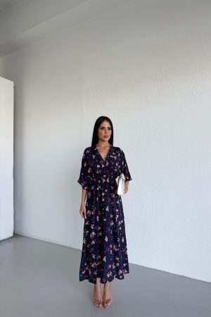 KRUVAZE YAKA BELDEN LASTİKLİ ELBİSE